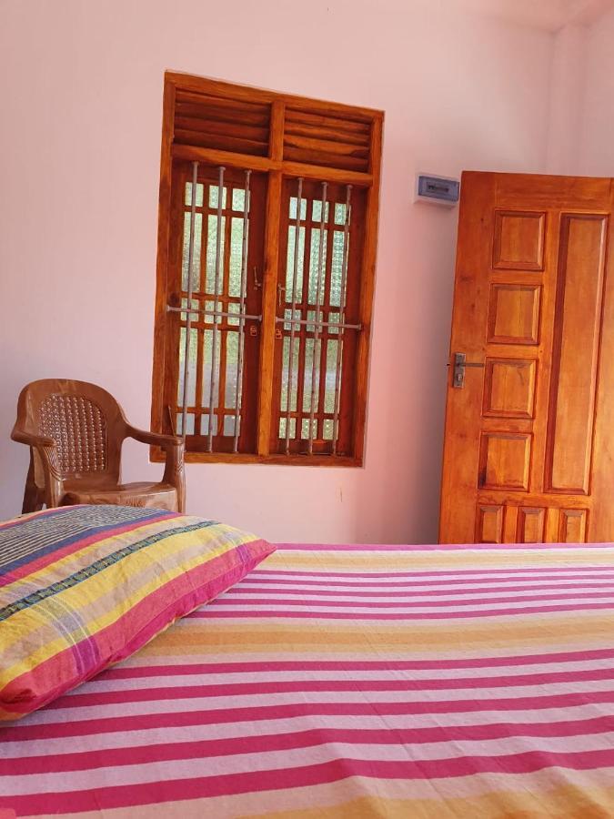 טנגלה Chandi Gaya Beach Guesthouse מראה חיצוני תמונה