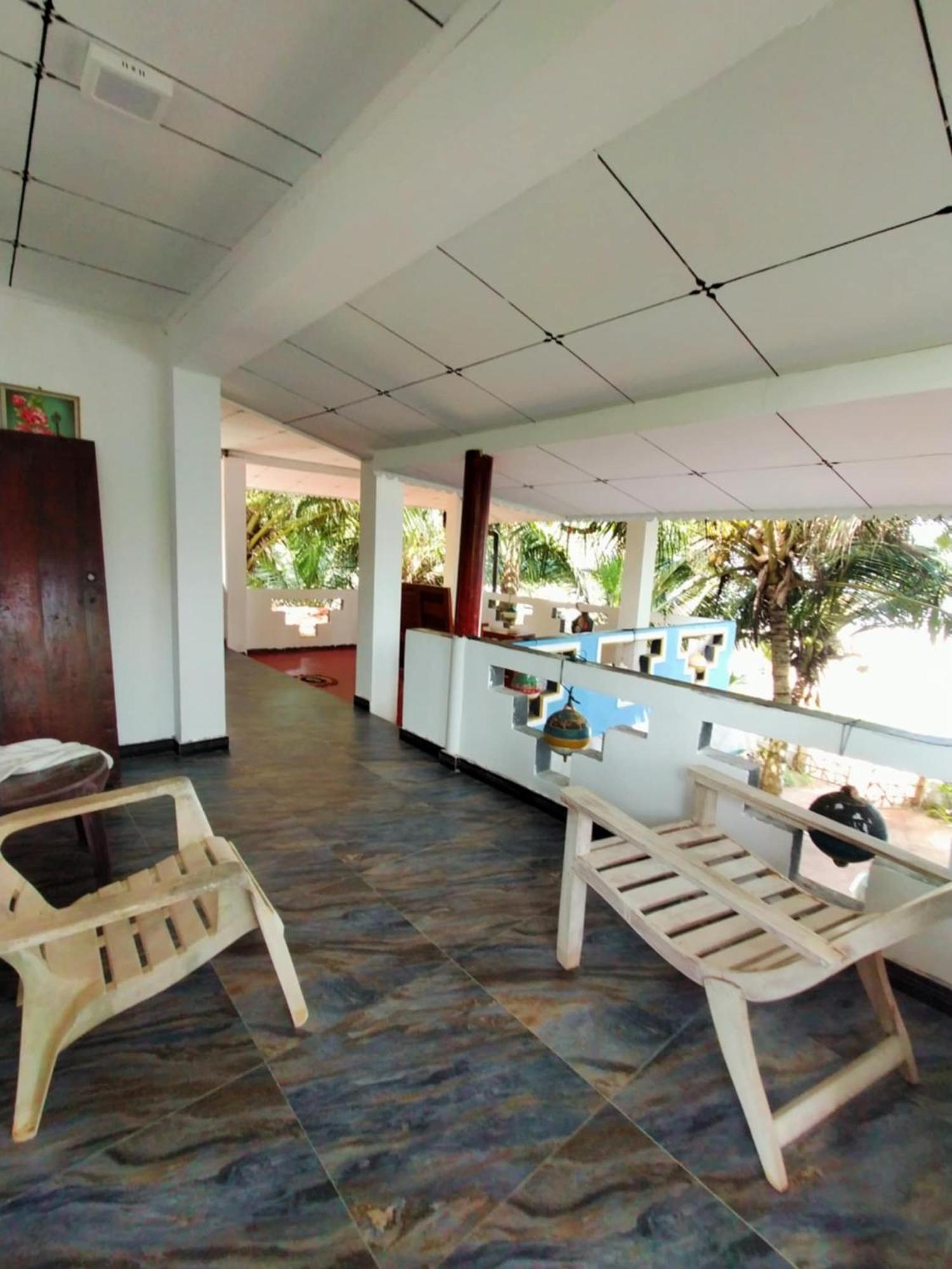 טנגלה Chandi Gaya Beach Guesthouse מראה חיצוני תמונה