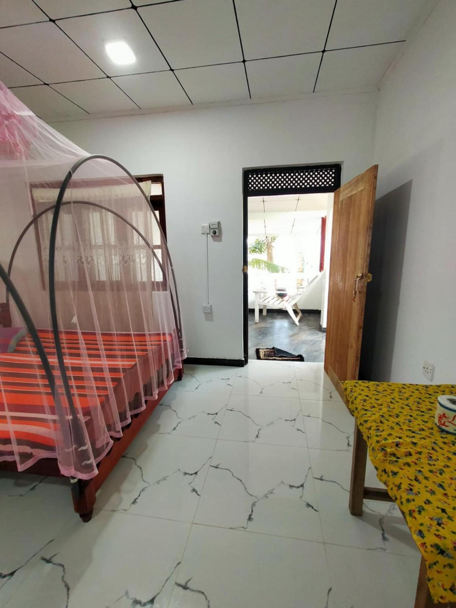 טנגלה Chandi Gaya Beach Guesthouse מראה חיצוני תמונה